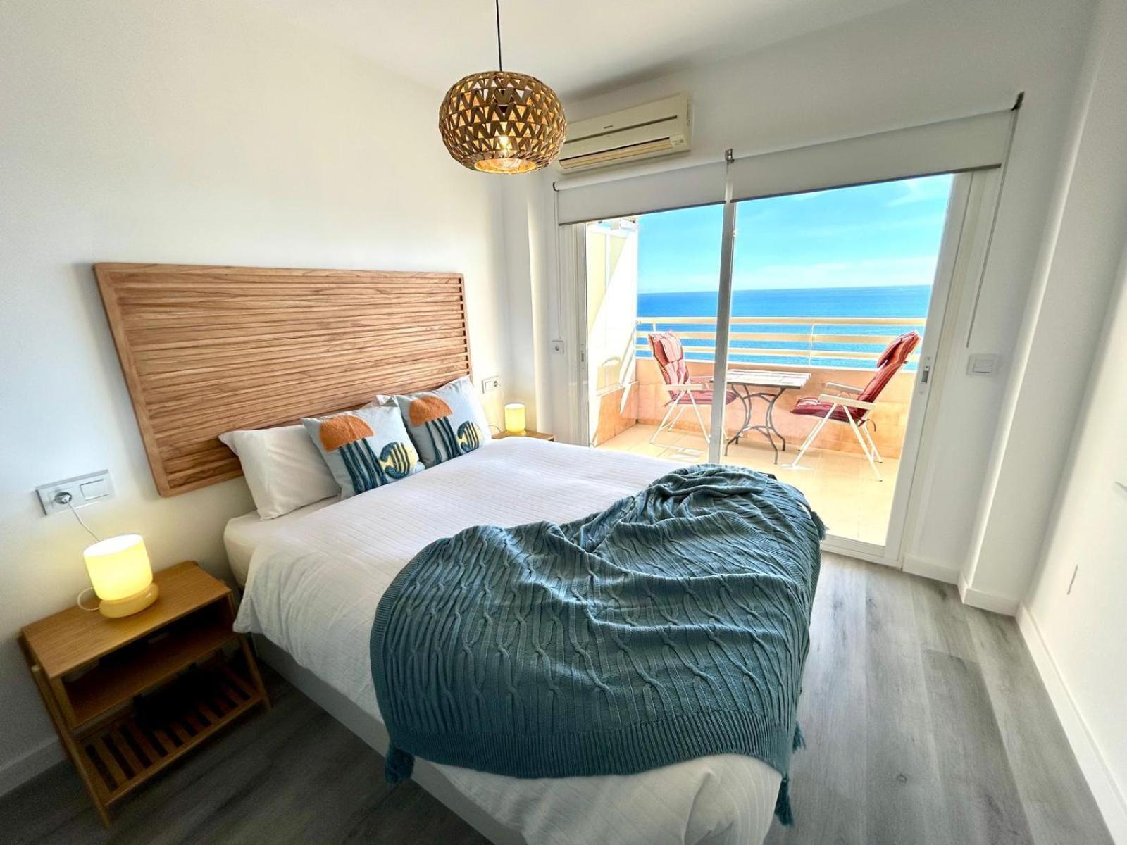 شقة Stella Maris - Amazing Frontal Sea Views With Pool & Terrace By 10Tosea فوينخيرولا المظهر الخارجي الصورة