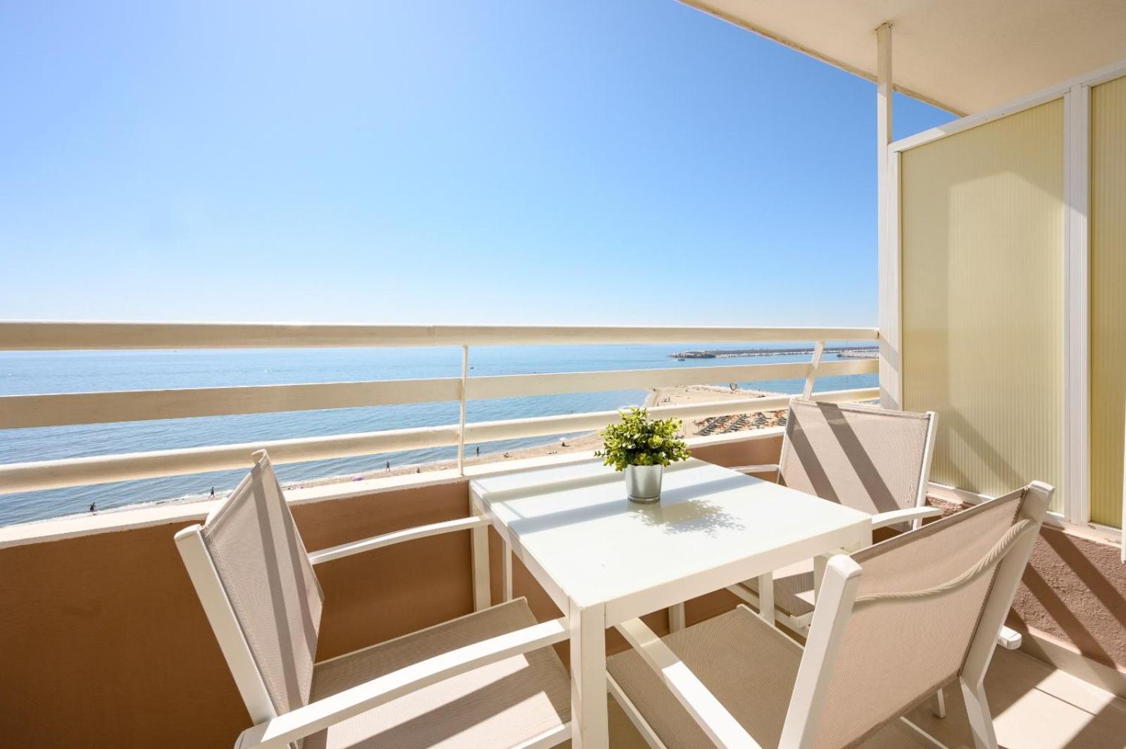 شقة Stella Maris - Amazing Frontal Sea Views With Pool & Terrace By 10Tosea فوينخيرولا المظهر الخارجي الصورة
