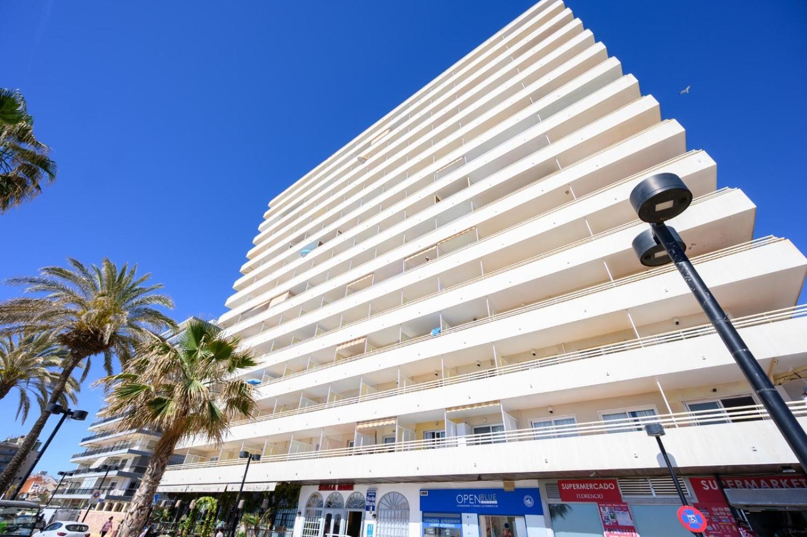 شقة Stella Maris - Amazing Frontal Sea Views With Pool & Terrace By 10Tosea فوينخيرولا المظهر الخارجي الصورة