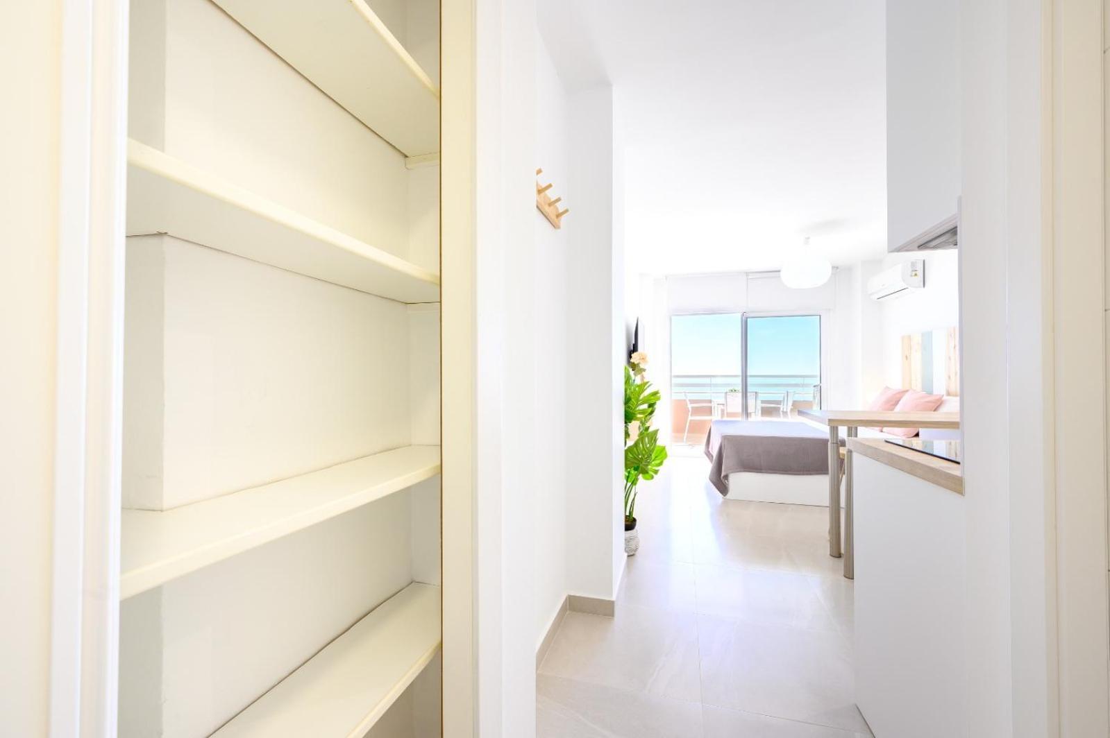 شقة Stella Maris - Amazing Frontal Sea Views With Pool & Terrace By 10Tosea فوينخيرولا المظهر الخارجي الصورة